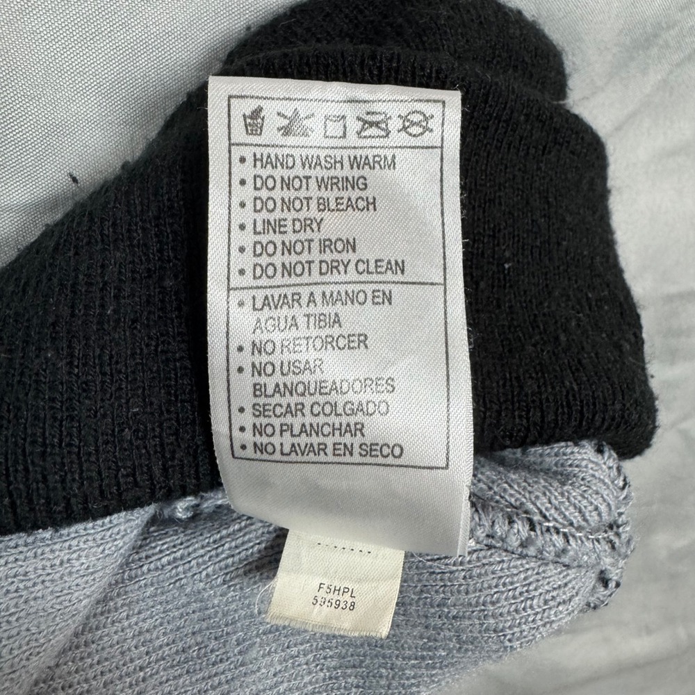 Nike Beanie Hat Black Cuffed Knit Embroidered Swoosh Logo Streetwear Sports - Picture 3 of 5